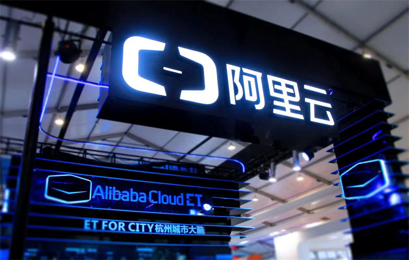 开封阿里云代理商：想选一台阿里云中国香港地域云服务器，入口在哪？有教程吗？